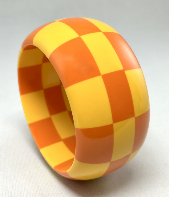 LG266 wide yellow and orange resin checkerboard bangle